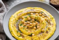 Velvety Homemade Mediterranean Hummus