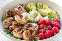 Vibrant Grilled Shrimp Salad with Zesty Raspberry Vinaigrette
