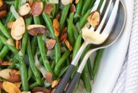 Buttery Green Beans with Toasted Almonds