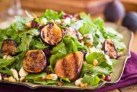 Balsamic-Glazed Fig and Chèvre Salad